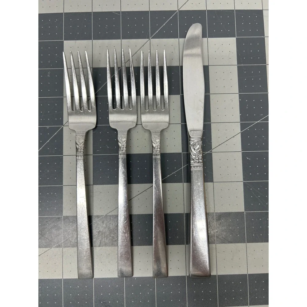 Oneida Wm A Rogers Northland Flatware‎ Set 4pc Silver Stainless All Satin
